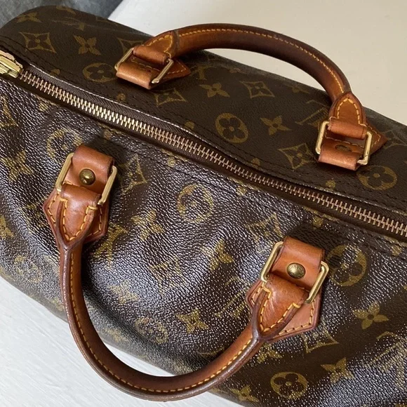 Louis Vuitton Monogram Speedy 30 - Picture 7 of 17
